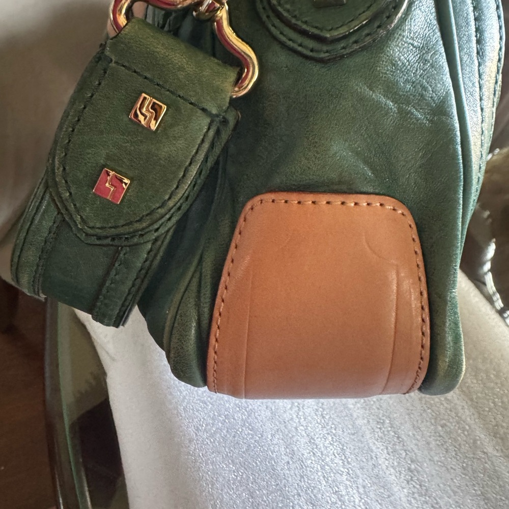 L.A.M.B. Green and Tan Shoulder Bag - Picture 4 of 9